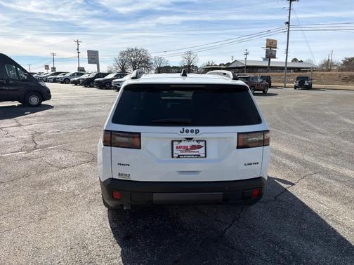 2026 Jeep Cherokee LAREDO/LIMITED