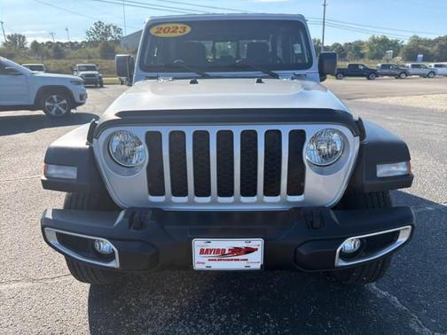 2023 Jeep Gladiator Sport