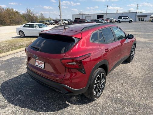Red 2025 Chevrolet Trax 2RS