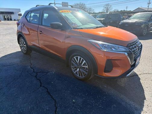 2023 Nissan Kicks SV