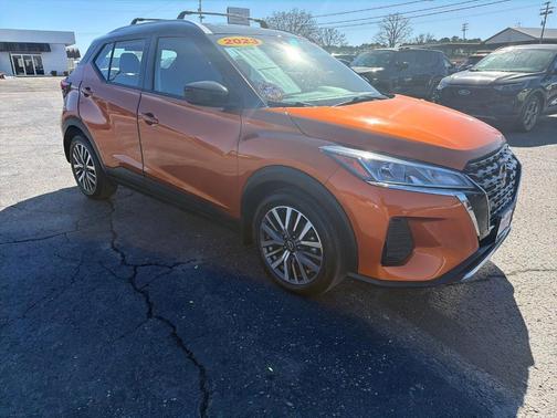 2023 Nissan Kicks SV