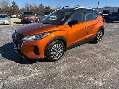 2023 Nissan Kicks SV