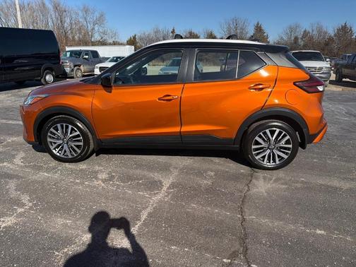 2023 Nissan Kicks SV