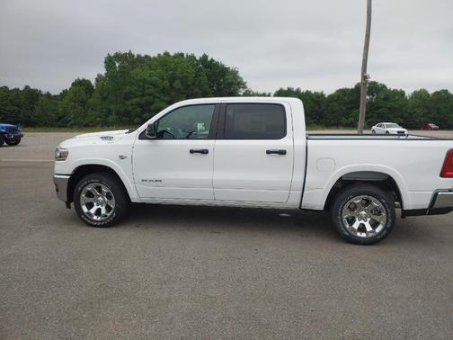 Bright White 2026 RAM 1500 Big Horn/Lone Star