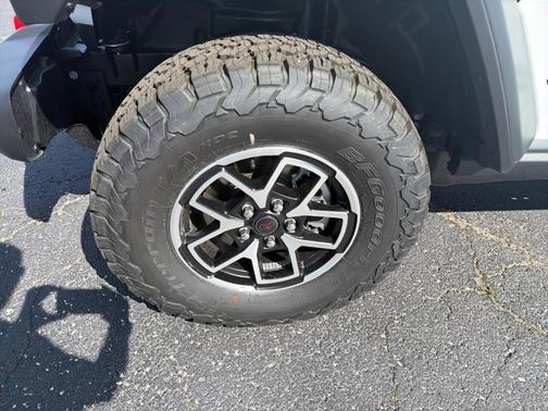 Bright White 2026 Jeep Wrangler Rubicon