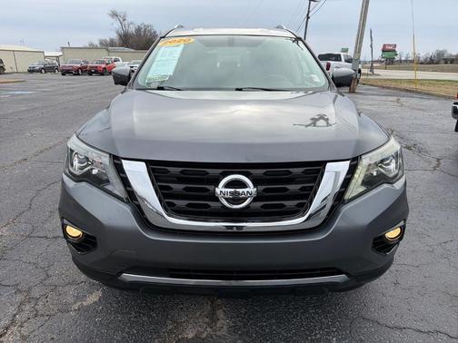 2020 Nissan Pathfinder SL