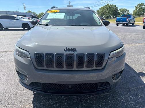 2023 Jeep Cherokee Altitude Lux