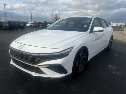2024 Hyundai ELANTRA Limited