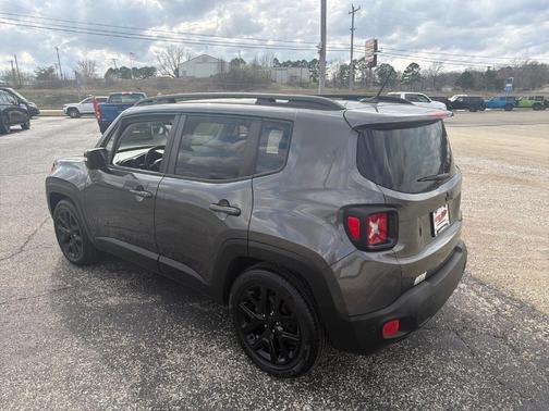 2017 Jeep Renegade Altitude