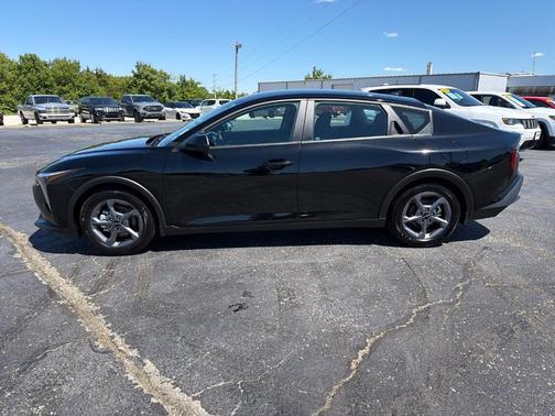 2025 Kia K4