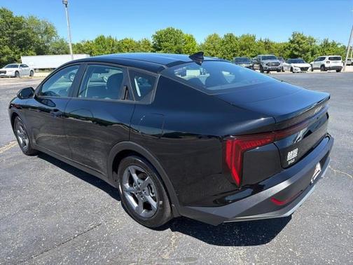 2025 Kia K4