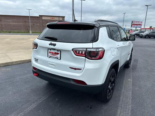 2024 Jeep Compass Trailhawk
