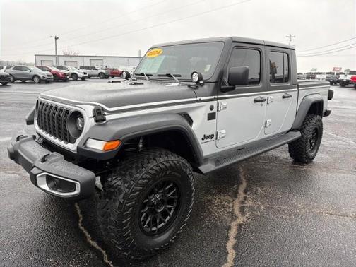 2024 Jeep Gladiator Sport