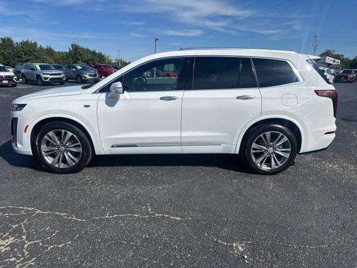 2022 Cadillac XT6 Premium Luxury FWD