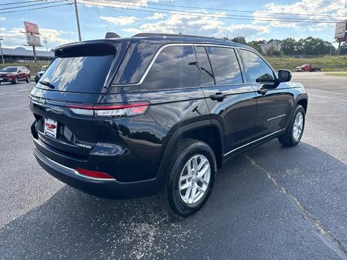 2024 Jeep Grand Cherokee Laredo X