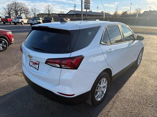 2022 Chevrolet Equinox LS