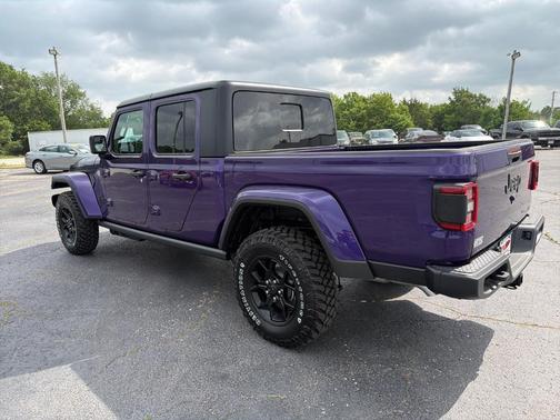 REIGN 2026 Jeep Gladiator Sport