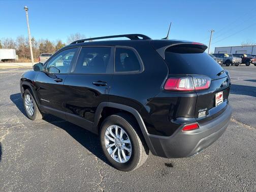 2022 Jeep Cherokee Latitude Lux