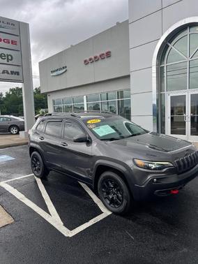 2021 Jeep Cherokee Trailhawk