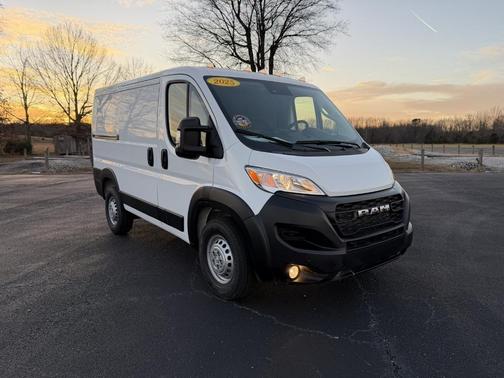2025 RAM ProMaster 1500 Low Roof