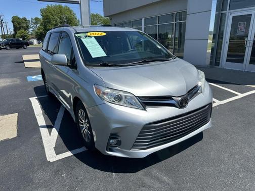 Silver 2020 Toyota Sienna XLE