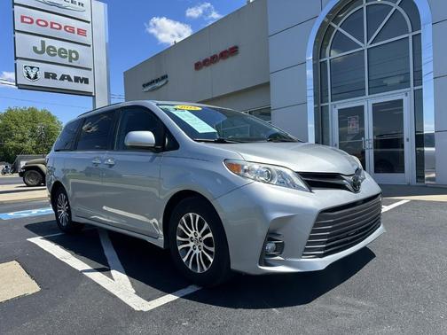 Silver 2020 Toyota Sienna XLE