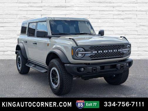Desert Sand 2026 Ford Bronco Badlands
