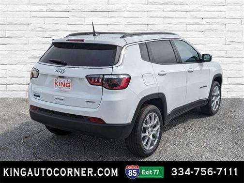 2024 Jeep Compass Latitude Lux