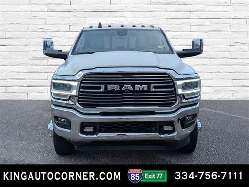 2022 RAM 3500 Laramie Crew Cab 4x4 8' Box