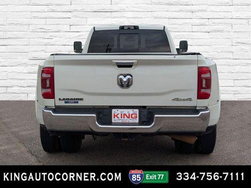 2022 RAM 3500 Laramie Crew Cab 4x4 8' Box