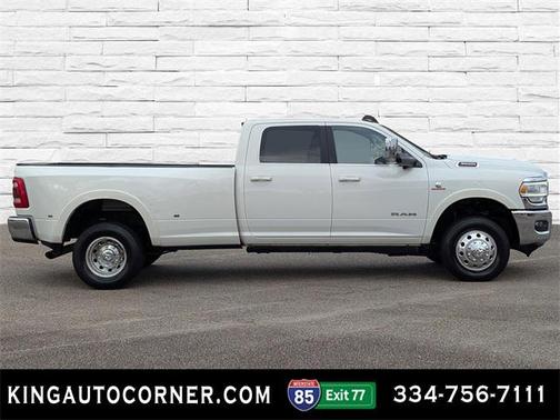 2022 RAM 3500 Laramie Crew Cab 4x4 8' Box