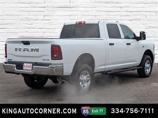 2026 RAM 2500 Tradesman Crew Cab 4x4 6'4' Box