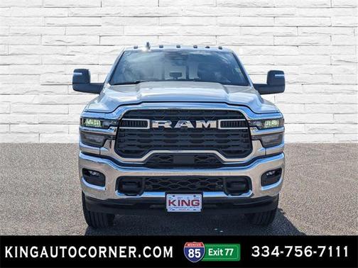 2026 RAM 2500 Tradesman Crew Cab 4x4 6'4' Box
