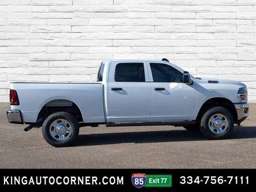 2026 RAM 2500 Tradesman Crew Cab 4x4 6'4' Box
