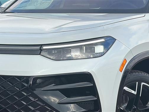 2026 Volkswagen Tiguan 2.0T SEL R-Line 4MOTION