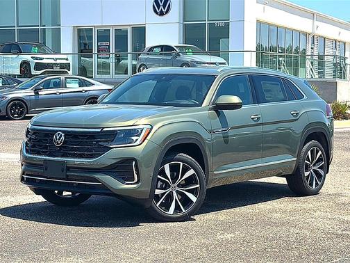 Avocado Green Pearl 2026 Volkswagen Atlas Cross Sport 2.0T SEL Premium