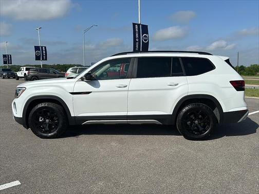 2024 Volkswagen Atlas 2.0T SEL