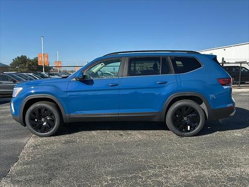 2025 Volkswagen Atlas 2.0T SE w/Technology