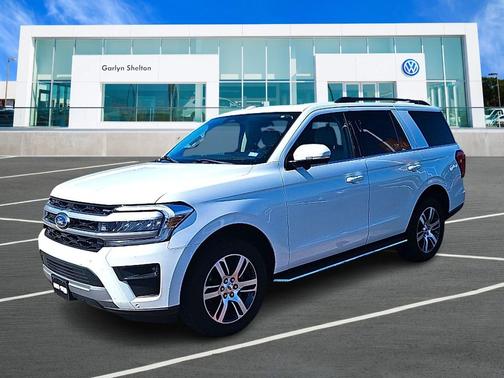 Star White Metallic Tri-Coat 2022 Ford Expedition XLT