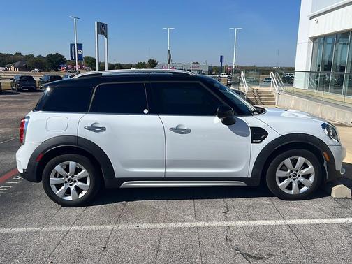 2018 MINI Countryman Cooper