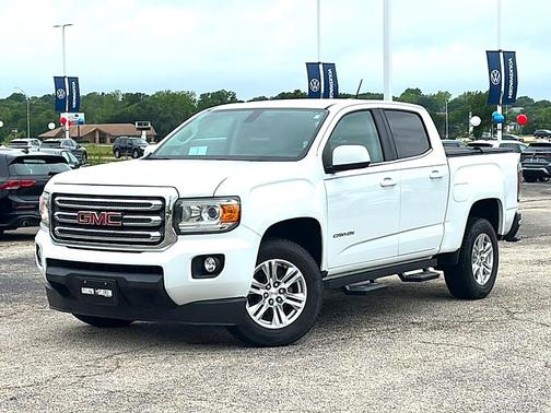 Summit White 2019 GMC Canyon SLE