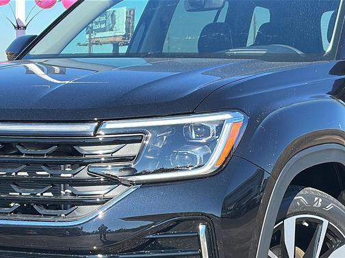 2026 Volkswagen Atlas 2.0T SEL Premium R-Line 4MOTION