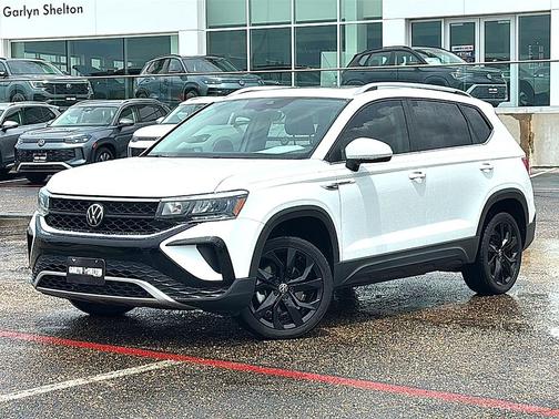 Crystal White 2023 Volkswagen Taos 1.5T SE