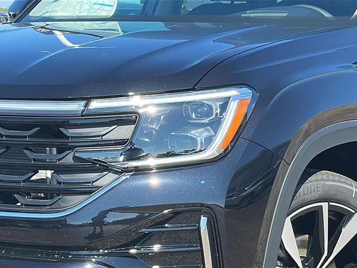 2026 Volkswagen Atlas 2.0T SEL Premium R-Line 4MOTION