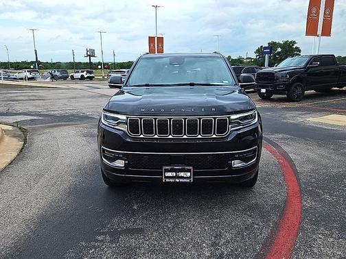 Diamond Black Crystal Pearlcoat 2022 Jeep Wagoneer Series I 4x2