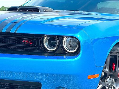 B5 Blue Pearlcoat 2018 Dodge Challenger R/T