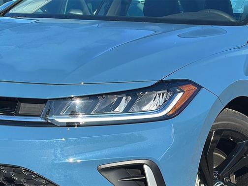 2026 Volkswagen Jetta 1.4T SE