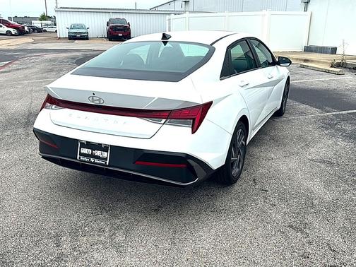 Serenity White 2025 Hyundai ELANTRA SEL