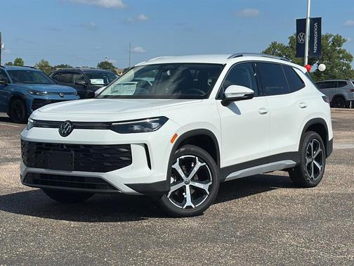 2025 Volkswagen Tiguan 2.0T SE