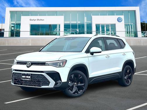 Pure White 2026 Volkswagen Taos SE